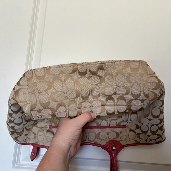 Coach Bleecker Archive Y2K Floral Appliqué Signature Canvas Tote - Picture 5 of 14